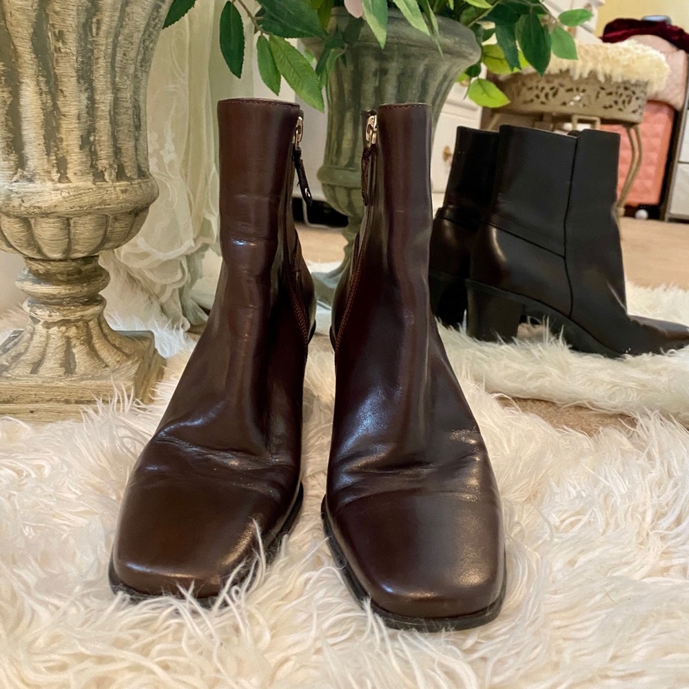 Cole Haan leather boots ( bundle 3 for 50)